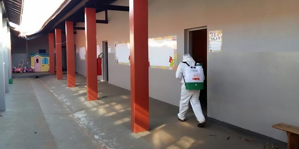 Dedetização em Escolas